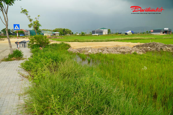 15 lô đất nông thôn đấu giá ở Hà Tĩnh không có hồ sơ đăng ký 15 lô đất nông thôn đấu giá ở Hà Tĩnh không có hồ sơ đăng ký