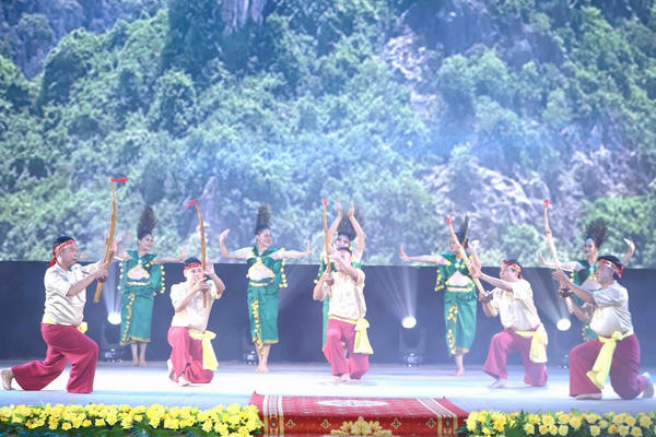 Thúc đẩy các chương trình du lịch “Một hành trình, ba điểm đến” 