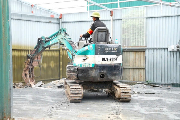 Hà Nội: Kiên quyết xử lý vi phạm đất đai, trật tự xây dựng