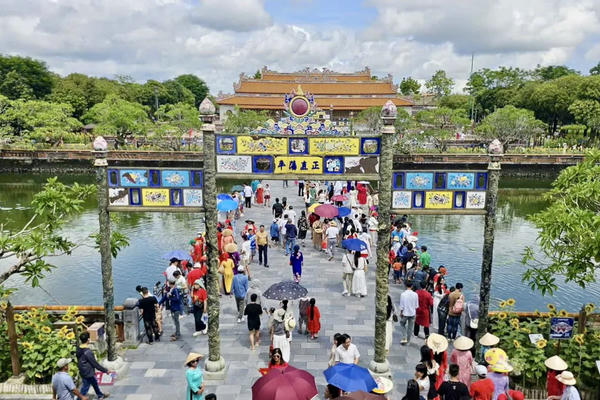 Đa dạng sản phẩm du lịch Huế 