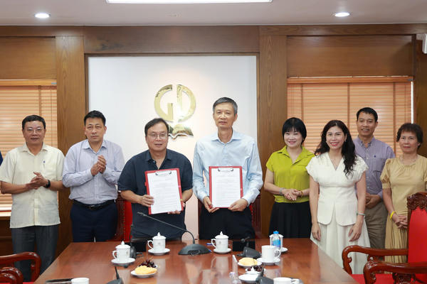 Nhà xuất bản giáo dục Việt Nam hợp tác xây dựng chuẩn chất lượng sách điện tử, học liệu số