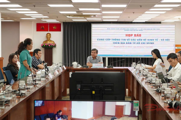 TP Hồ Chí Minh: Kiểm tra, xử lý các 'nhà hàng nổi' kinh doanh ăn uống