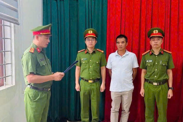 Gia Lai: Khởi tố 2 đối tượng đổ hơn 315 tấn chất thải trái phép ra môi trường
