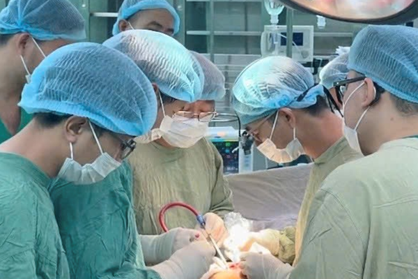 Đưa y tế chuyên sâu đến gần người dân