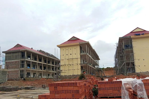 Quảng Ngãi: Tăng tốc xây 4 trường nội trú vùng biên, quyết hoàn thành trước khai giảng