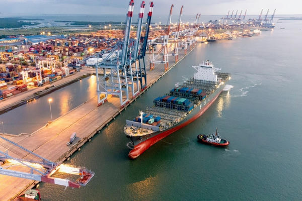 Ứng phó áp thấp nhiệt đới, sẵn sàng lực lượng cứu hộ 24/24 giờ Ứng phó áp thấp nhiệt đới, sẵn sàng lực lượng cứu hộ 24/24 giờ