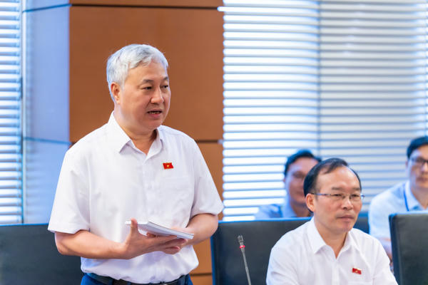 Đại biểu Quốc hội đề xuất xây dựng nhà máy điện mặt trời trên dọc tuyến đường Vành đai 5 - Vùng Thủ đô Hà Nội