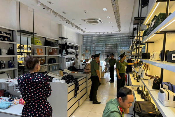 Đà Nẵng: Khởi tố vụ buôn bán hơn 3.600 sản phẩm giả mạo thương hiệu nổi tiếng 