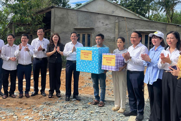 Đà Nẵng: Khởi công nhà Đại đoàn kết cho hộ nghèo Đà Nẵng: Khởi công nhà Đại đoàn kết cho hộ nghèo