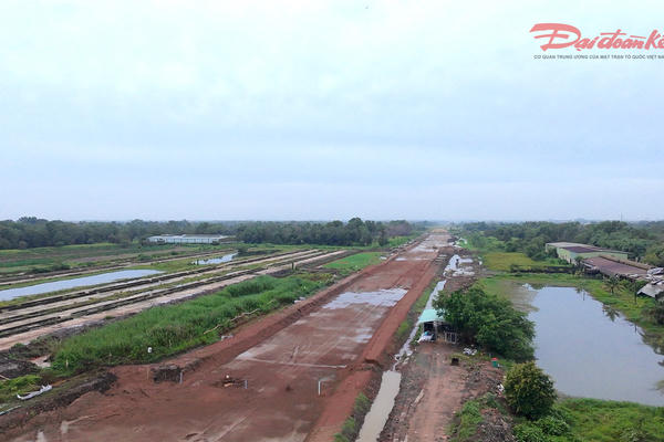 Hiện trạng thi công dự án đường Vành đai 3 TPHCM đoạn phía Tây