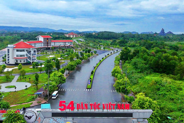 Làng Văn hóa - Du lịch các dân tộc Việt Nam: Bảo tồn văn hóa gắn với phát triển du lịch bền vững - Bài 1: Kỳ vọng từ bước ngoặt chuyển giao