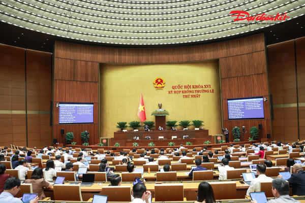 Vốn đầu tư ngân sách trung ương cân bằng với nghĩa vụ và lợi ích địa phương 