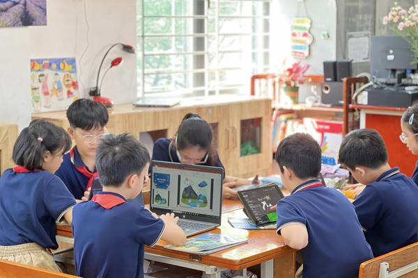Tiếng Anh: Khoảng cách từ điểm thi đến năng lực thực