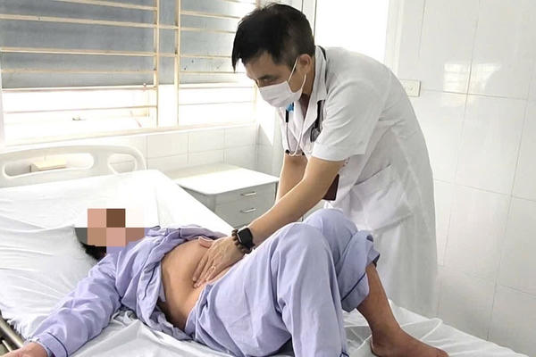 Sốt xuất huyết vào mùa cao điểm, cảnh báo thời điểm dễ chuyển nặng