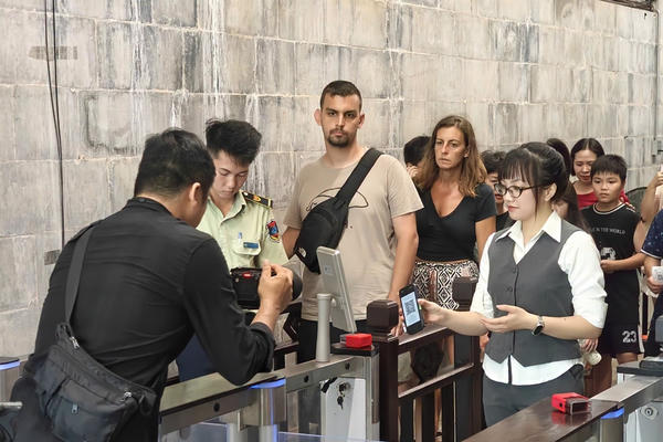 Chuyển đổi số góp phần bảo tồn và phát huy giá trị di sản Huế