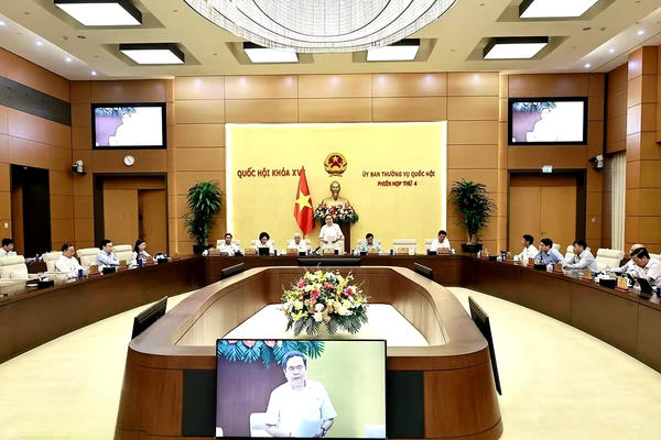 Ủy ban Thường vụ Quốc hội cho ý kiến về 25 dự án luật, nghị quyết quan trọng tại Phiên họp thứ 5