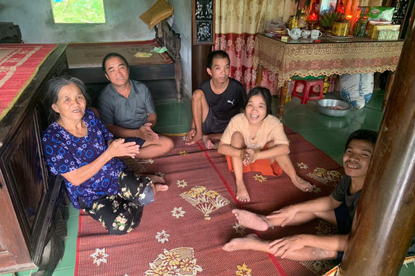 Nỗi đau da cam và hành trình của một người mẹ