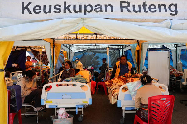 Indonesia nỗ lực tìm kiếm nạn nhân sau trận động đất