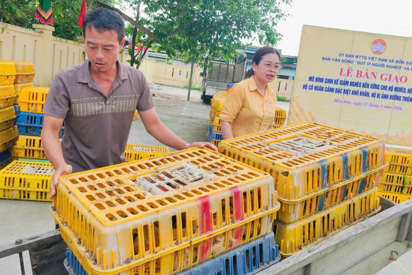 Trao sinh kế, mở hướng thoát nghèo bền vững