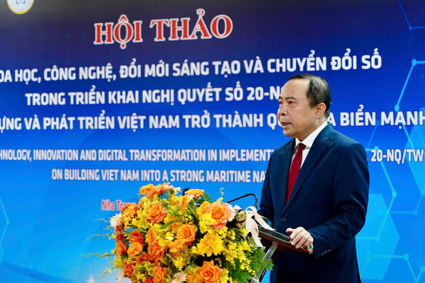 Làm chủ biển bằng khoa học, công nghệ và dữ liệu Làm chủ biển bằng khoa học, công nghệ và dữ liệu