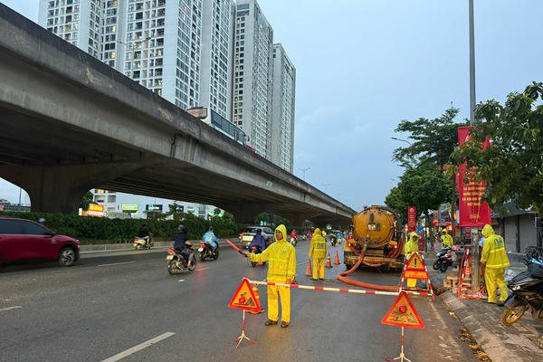 Hà Nội mưa lớn diện rộng, chưa ghi nhận điểm ngập lúc 6h sáng