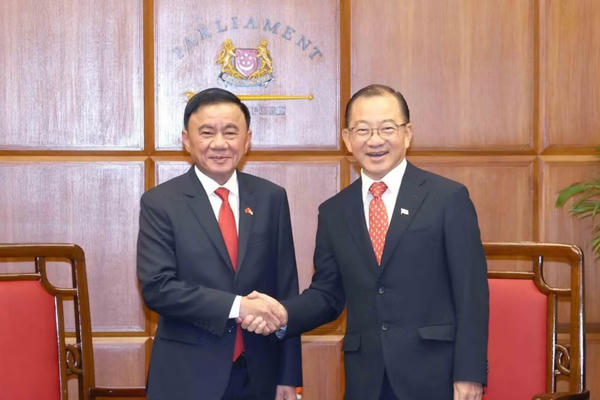 Thường trực Ban Bí thư Trần Cẩm Tú hội kiến Chủ tịch Quốc hội Singapore