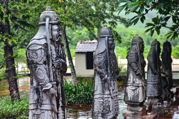Chiêm ngưỡng những vũ sĩ đá hơn 400 năm tuổi