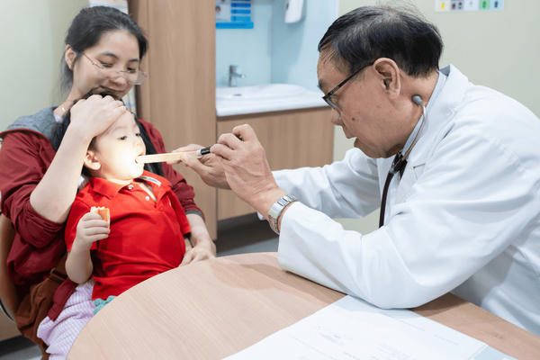 Phòng bệnh cho trẻ mùa tựu trường 