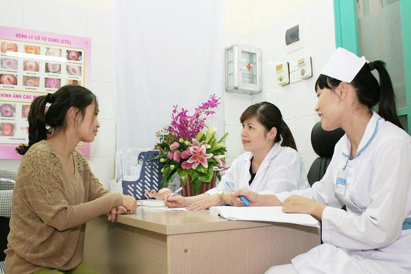 Phụ nữ cần được chăm sóc sức khỏe ở mọi giai đoạn