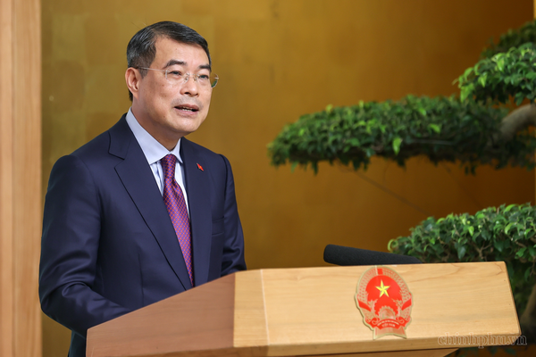 Thủ tướng: Bảo đảm “đủ trường, đủ lớp, đủ giáo viên” trong năm học mới