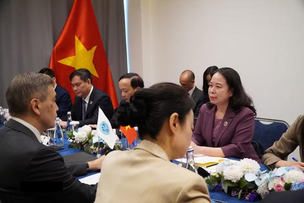 Phó Chủ tịch nước Võ Thị Ánh Xuân tiếp Tổng Thư ký SCO và gặp Tổng thống Kyrgyzstan