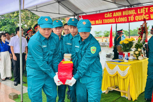 Truy điệu, an táng 2 hài cốt liệt sĩ vừa được tìm thấy ở Đà Nẵng