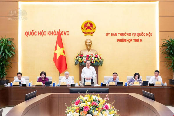 Chủ tịch Quốc hội: Pháp luật phải rõ, dễ thực hiện, khơi thông nguồn lực và mở đường cho phát triển
