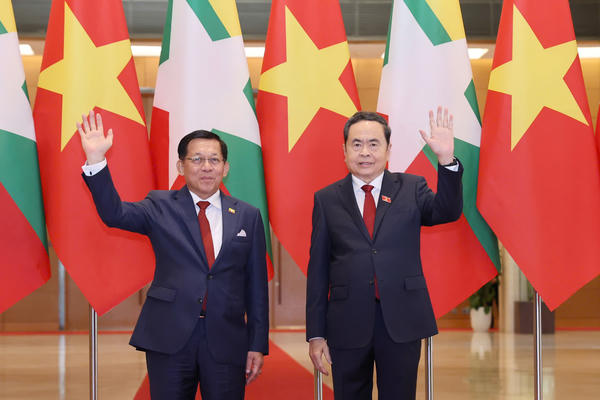 Chủ tịch Quốc hội Trần Thanh Mẫn hội kiến Tổng thống Myanmar Min Aung Hlaing