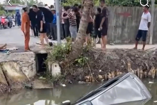 Hải Phòng: Điều tra vụ ô tô lao xuống mương khiến hai vợ chồng tử vong