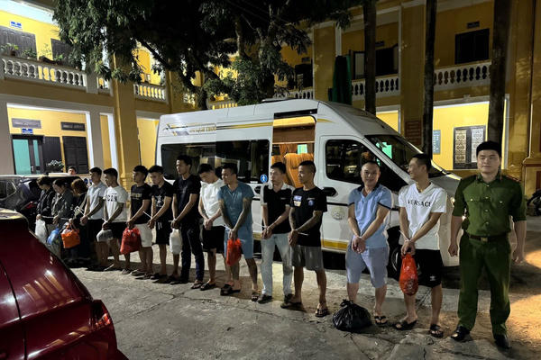 Cảnh báo nguy cơ mua bán và bóc lột người lao động Cảnh báo nguy cơ mua bán và bóc lột người lao động