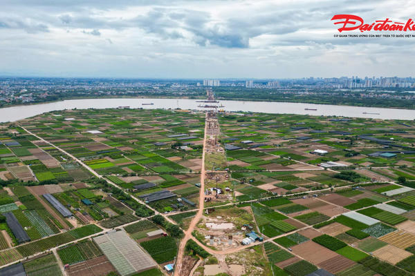 Cầu Ngọc Hồi đang dần thành hình, dự kiến về đích trước APEC 2027 Cầu Ngọc Hồi đang dần thành hình, dự kiến về đích trước APEC 2027