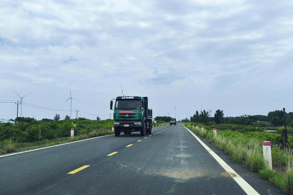 Cà Mau đặt mục tiêu 100% khóm, ấp có đường bê tông Cà Mau đặt mục tiêu 100% khóm, ấp có đường bê tông