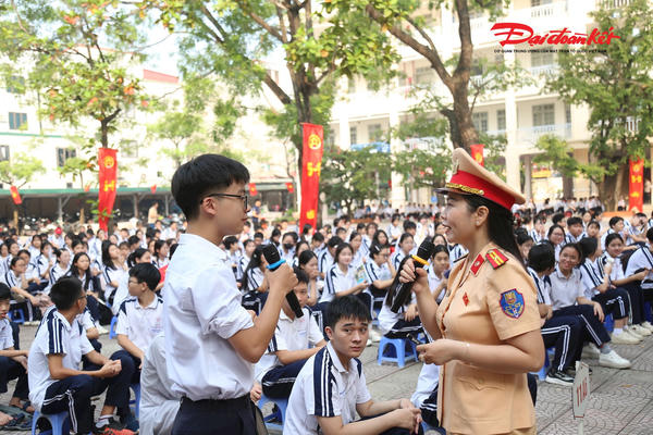2.000 học sinh Hà Nội học luật giao thông bằng những tình huống thực tế