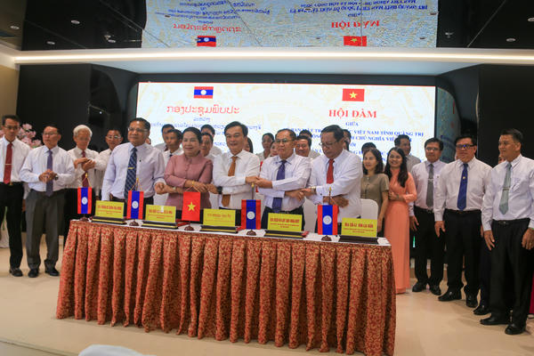 Mặt trận Quảng Trị ký kết Biên bản Hội đàm giai đoạn 2026 - 2028 với Mặt trận 4 tỉnh của Lào