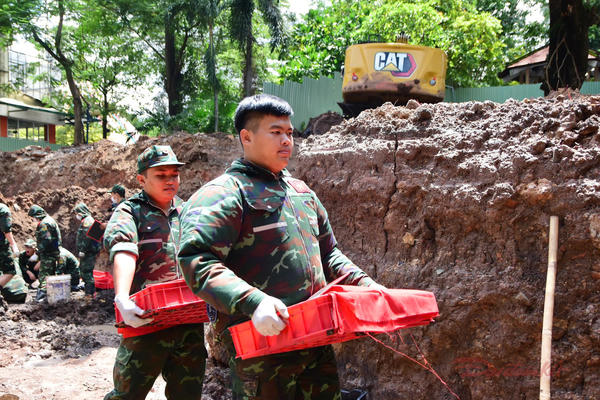 Tìm thêm được 11 hài cốt liệt sĩ tại Công viên Lê Thị Riêng