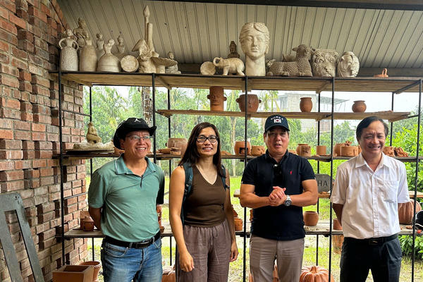 Du lịch đường thủy đánh thức kho tàng văn hóa ven bờ