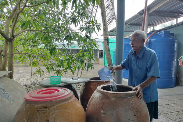 Hơn 13.700 hộ ở Cà Mau đối mặt nguy cơ thiếu nước vì El Nino
