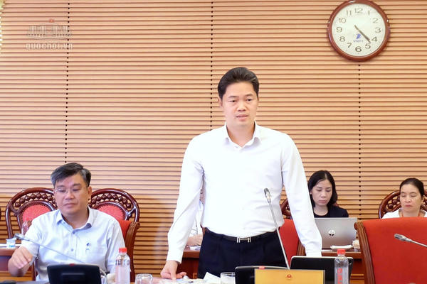 Dòng chảy thương mại phi chính thức đặt ra thách thức trong kiểm soát thuốc lá