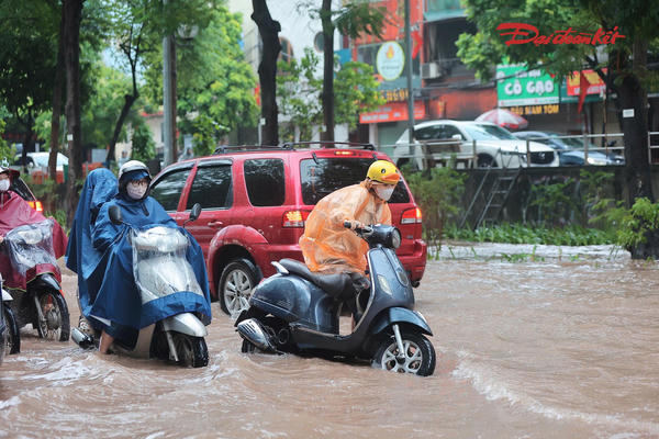 Hà Nội còn 19 điểm úng ngập 