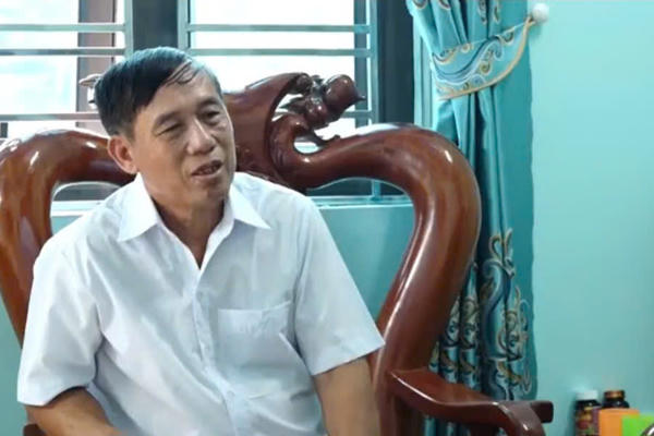 Người Đại tá về hưu hết lòng với công tác Mặt trận