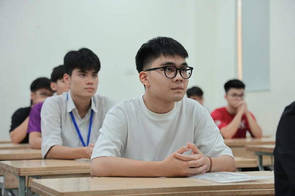 Bộ GDĐT làm rõ đề xuất giới hạn phương thức xét tuyển đại học