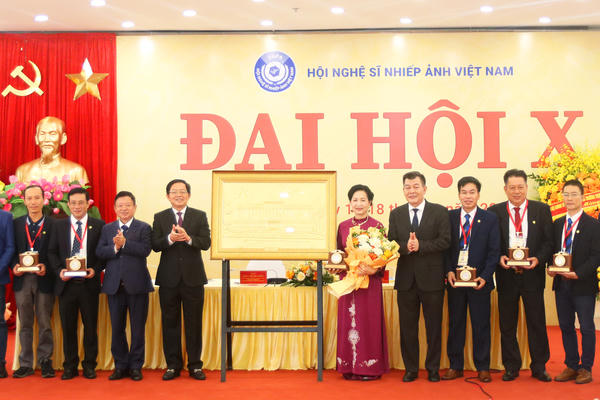 Hội nghệ sĩ nhiếp ảnh Việt Nam: Giữ vững bản sắc, đổi mới sáng tạo, chủ động hội nhập
