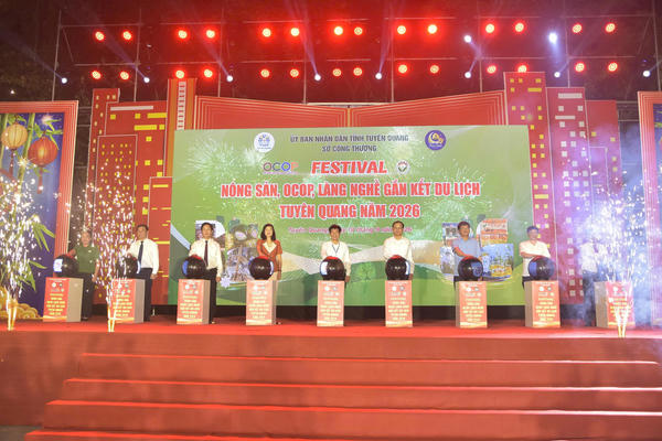 Tuyên Quang khai hội Festival nông sản, OCOP, làng nghề gắn kết du lịch