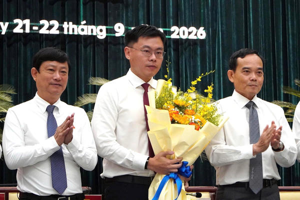 Ông Trương Minh Huy Vũ được bầu làm Phó Chủ tịch UBND TPHCM Ông Trương Minh Huy Vũ được bầu làm Phó Chủ tịch UBND TPHCM